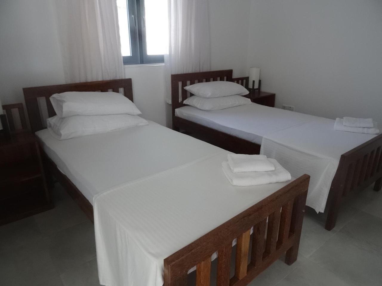 Amssler Beach Stay Kalutara Exteriör bild