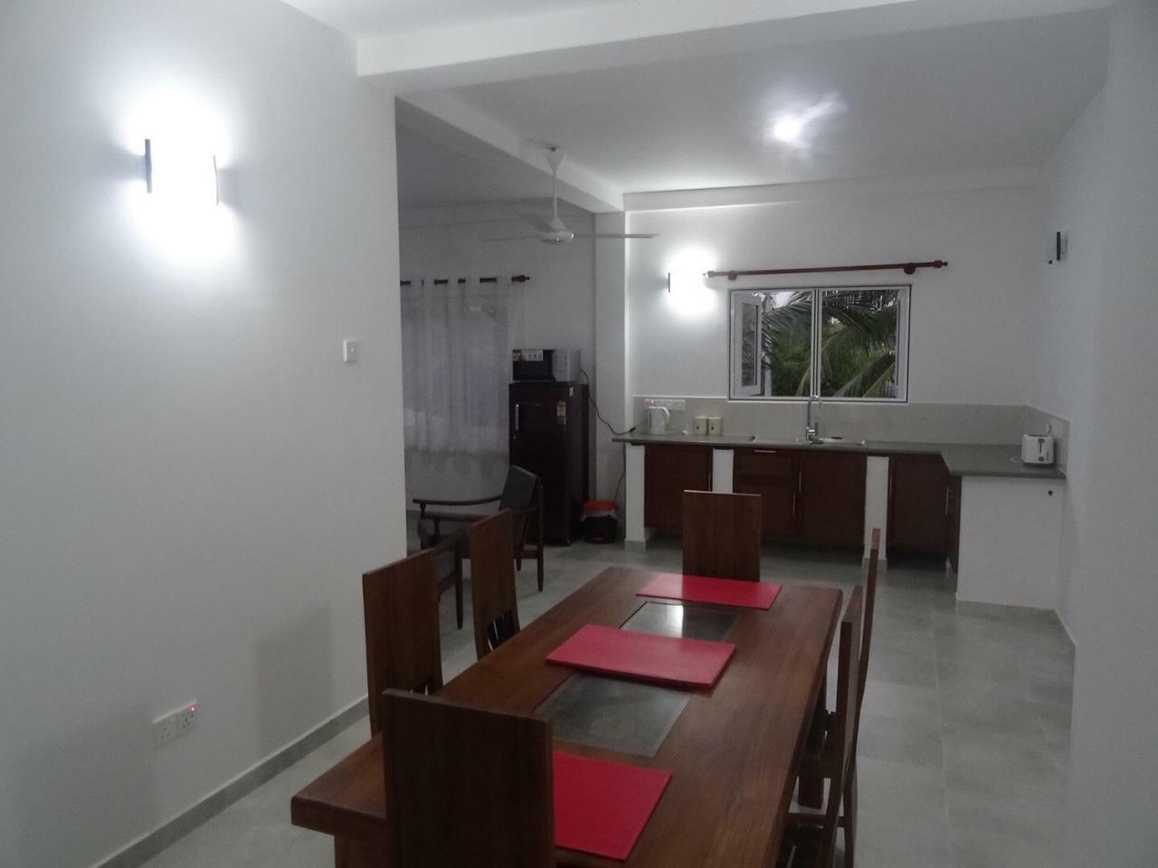 Amssler Beach Stay Kalutara Exteriör bild